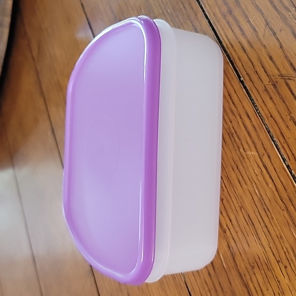 New Tupperware Fridge Half Stackable Container - Picture 3 of 7